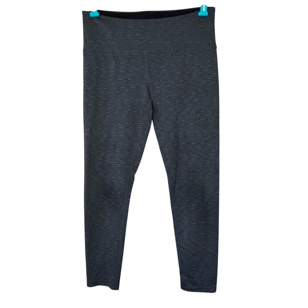 Tuff Athletics Gray Heathered Crop Leggings Size Large